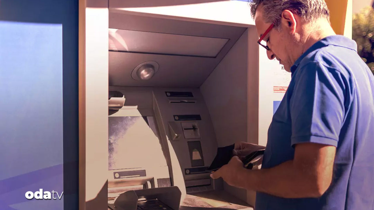 atmde tusa basmayi unuttu binlerce lirayi caldirdi mHYmpbR6