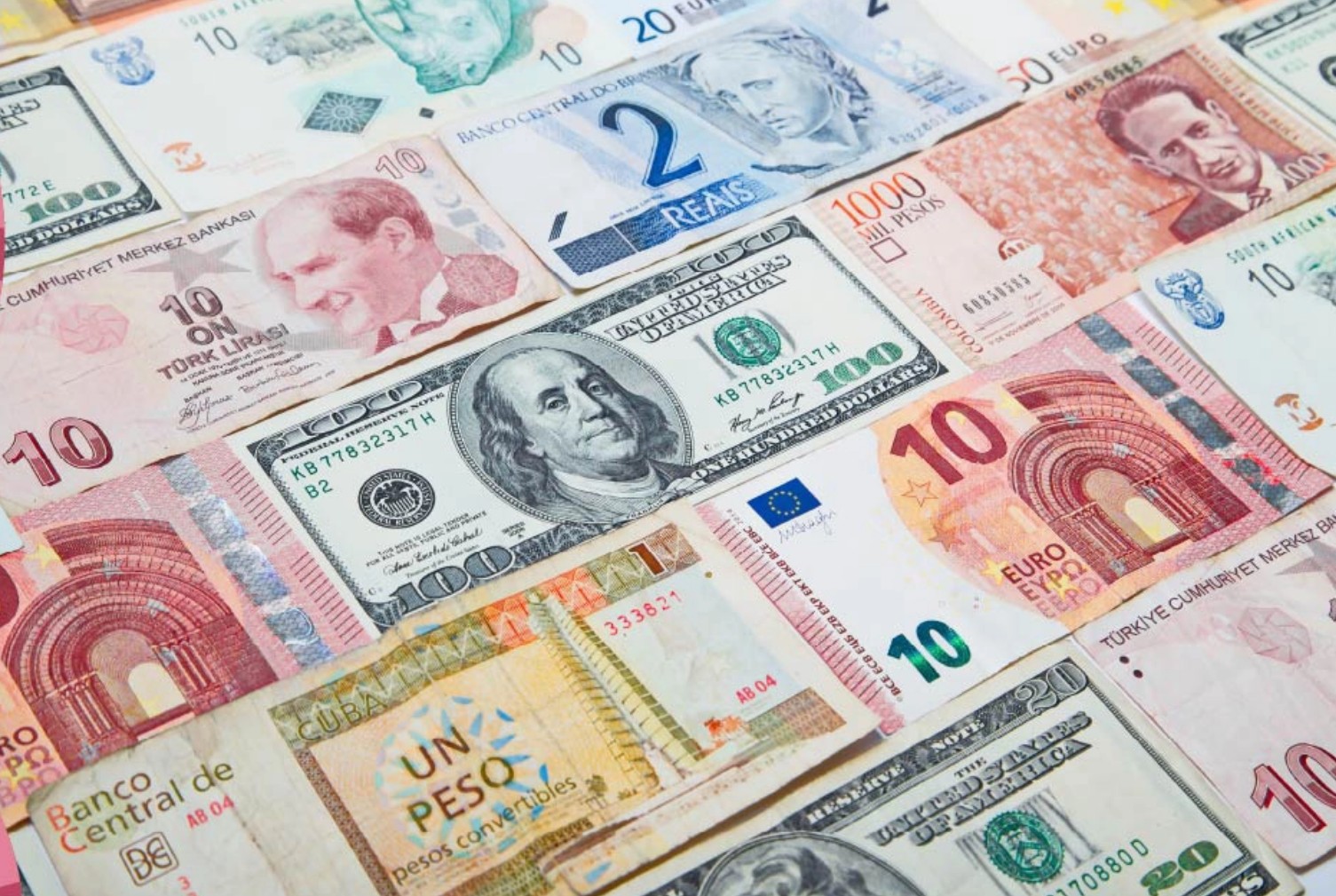 sahte banknotlar panik yaratti orijinalinden ayirt etmek cok zor QIzZikuf
