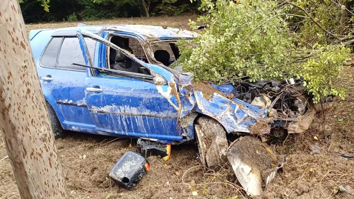 boluda yagmur sonrasi kontrolden cikan otomobil tarlaya uctu rOfuGsD8.jpg