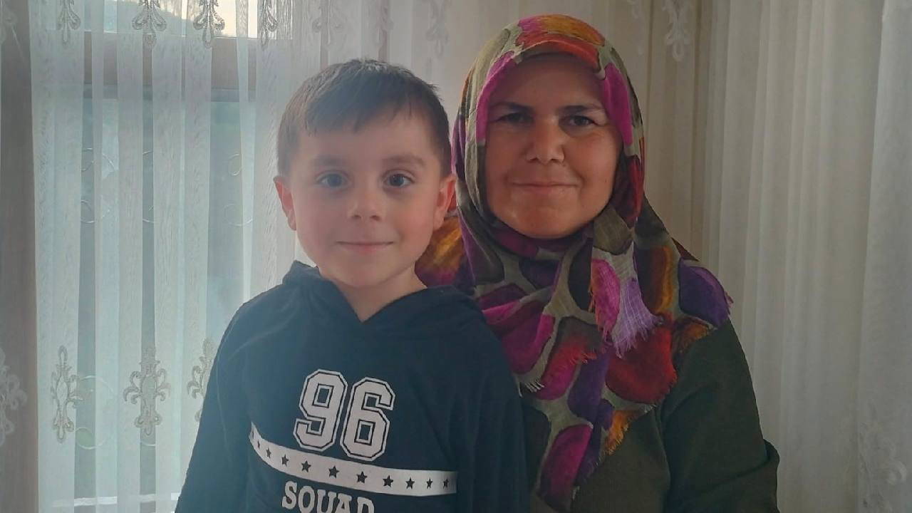 evlerinden cikip bir daha donmediler anne ile oglu her yerde araniyor 15A7Y9cU.jpg