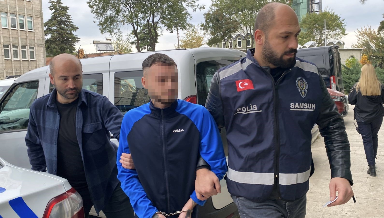 husumetlilerin kavgasinda kan akti HlhOgKzQ.jpg