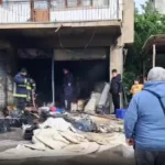 antalyadaki-depoda-yangin-panigi-4cgV7sG1