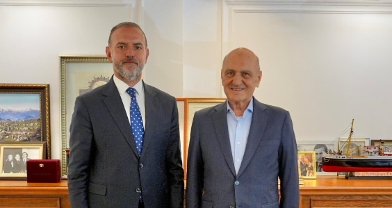 CHP’li Belediye Başkanı, eski Bakan Bayraktar’ı ziyaret etti
