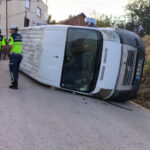 Tarim iscilerini tasiyan minibus devrildi 7 yarali CDwbr8jn